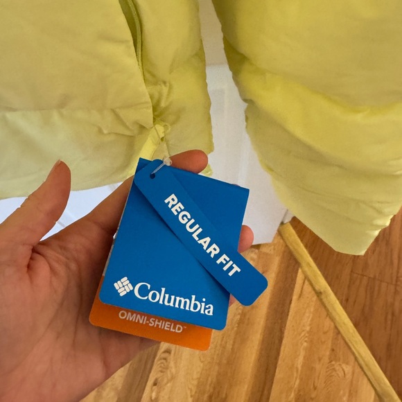 Columbia Women's Amaze Puff Yellow Jacket - Picture 8 of 9